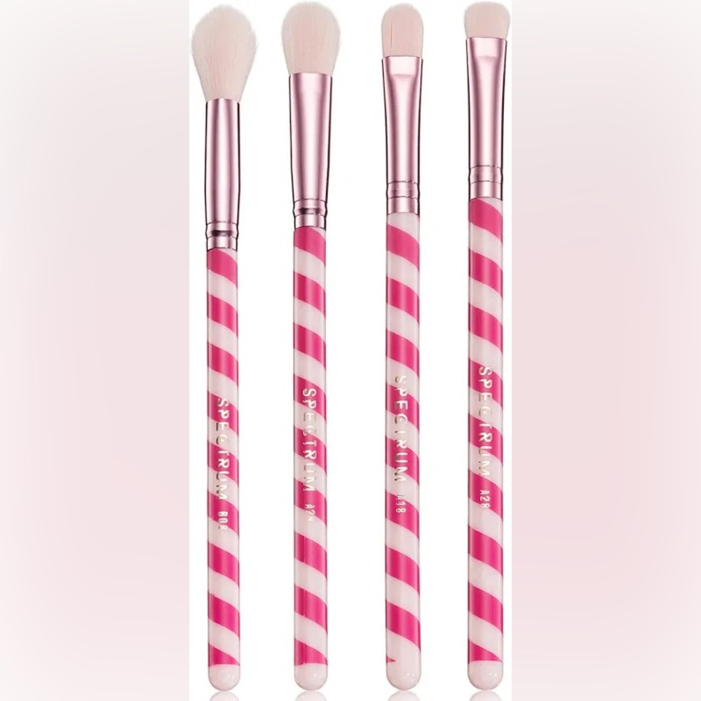 Spectrum x Mean Girls Pink 4 Piece Makeup Brush Set - Picture 3 of 4